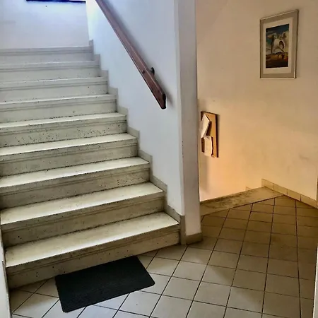 And Free Parking Apartment *