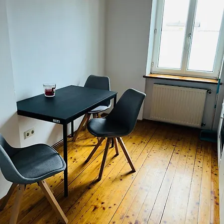 Apartment And Free Parking *